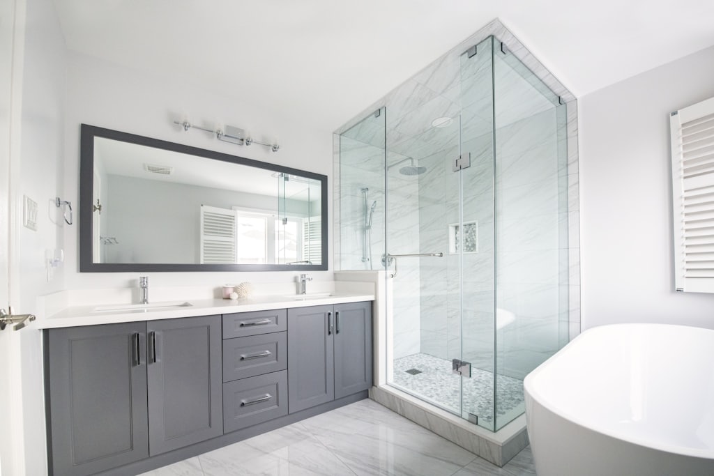 Después — Baño principal de villa con vistas, Sierra de Altea