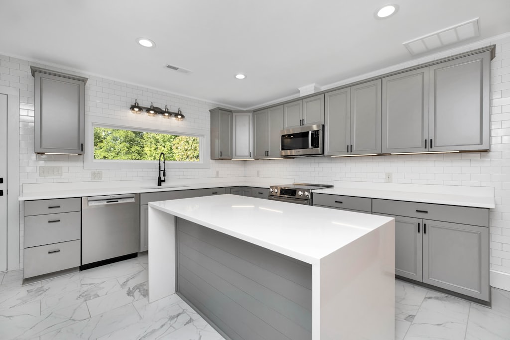 After — Open-plan kitchen with Peñón views, La Fossa