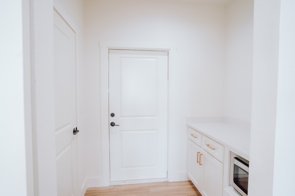 After — Recurring mould in a seasonal second home, Pine forest area, Guardamar del Segura