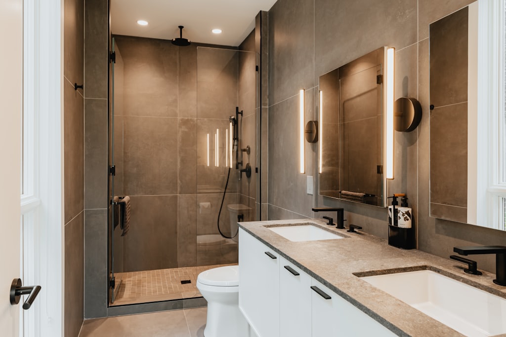 Después — Baño de bañera a ducha, San Juan